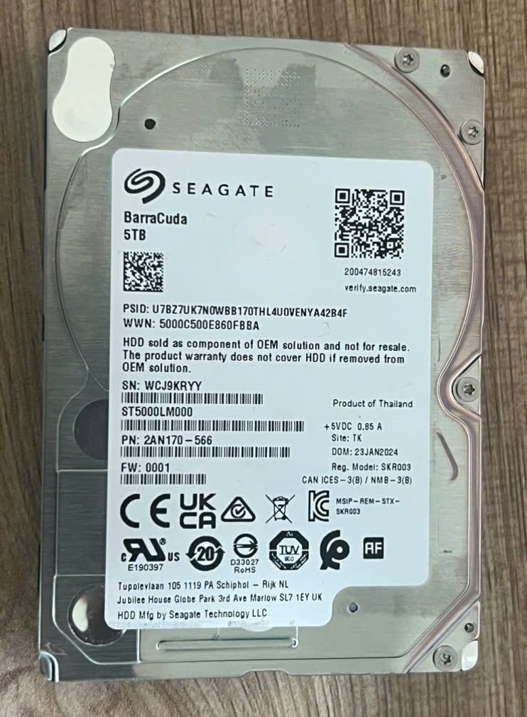 Nhãn ổ cứng Seagate BarraCuda 5TB ST5000LM000 WCJ9KRYY OEM DOM 23JAN2024