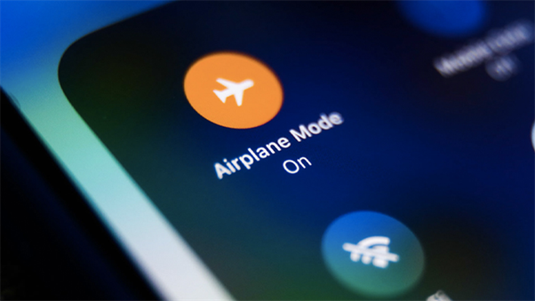 Airplane Mode - chế độ gi&uacute;p r&uacute;t ngắn thời gian sạc pin cực hiệu quả
