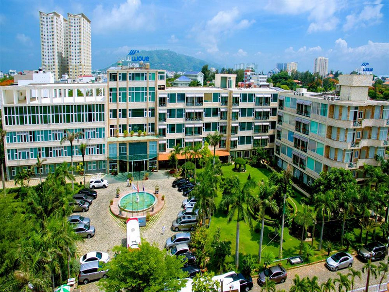 New Wave Hotel