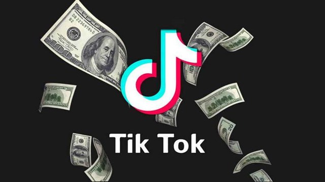 Được người xem tặng tiền