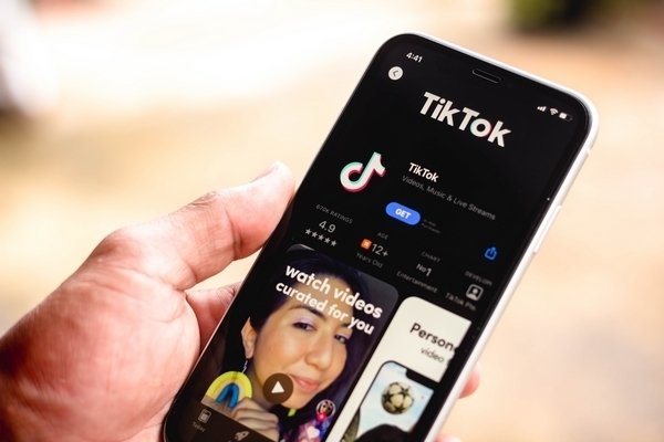 C&ugrave;ng kh&aacute;m ph&aacute; c&aacute;ch tải nhạc l&ecirc;n tiktok nhanh nhất