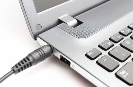 Cách kiểm tra độ chai pin laptop win 10